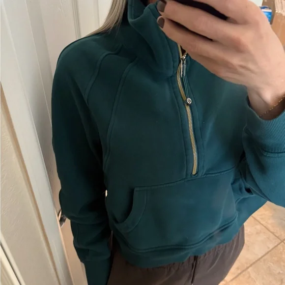 Gold zipper scubas - Picture 2 of 3